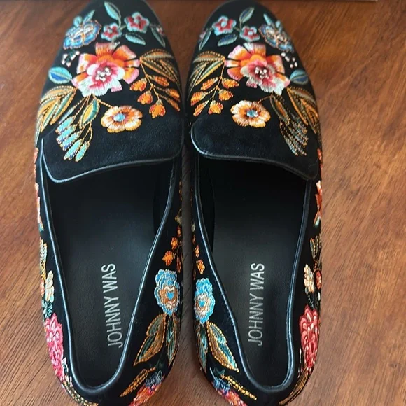 Johnny Was Bianca smocking Loafers 7.5 - Picture 3 of 7